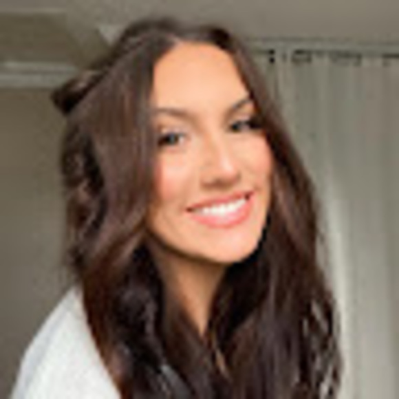 Meet your Posher, Brianna - Picture 1 of 1